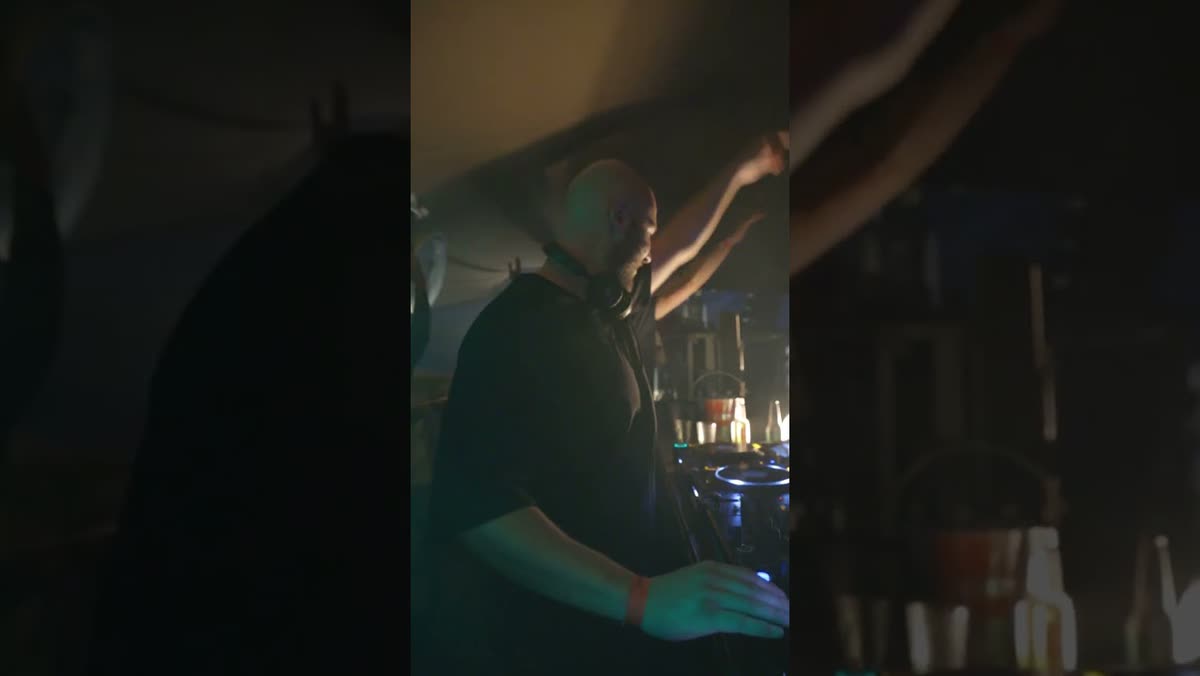 Videostill: Promotie Materiaal DJ Joris Turenhout